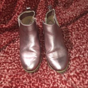 Gap Kids Metallic Rose Booties sz 1